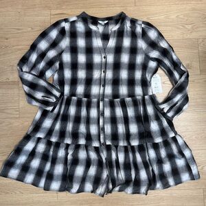 Time and Tru Black and White Plaid Button-Down Dress